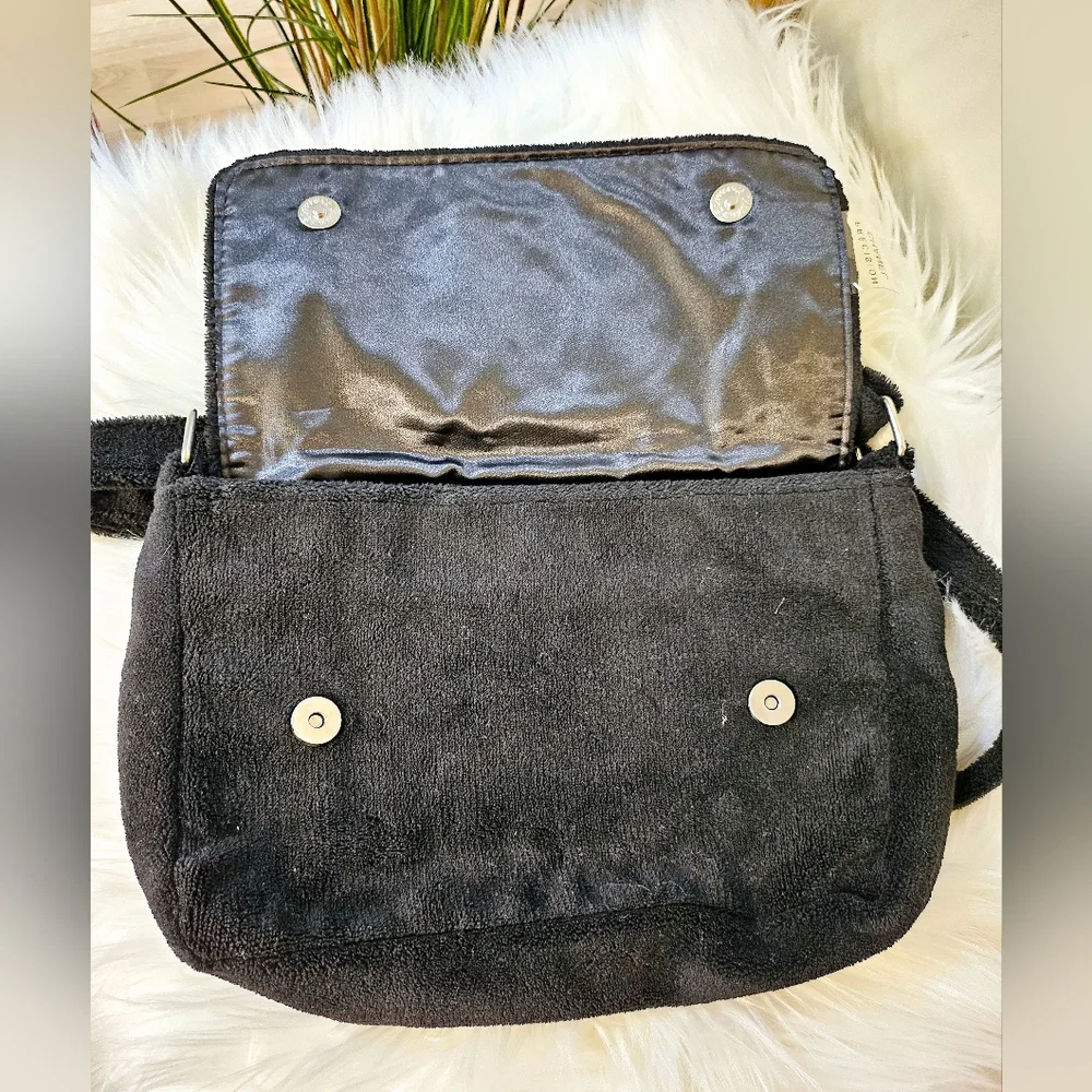 🖤 Chanel Crossbody Bag 🖤 - Picture 9 of 16
